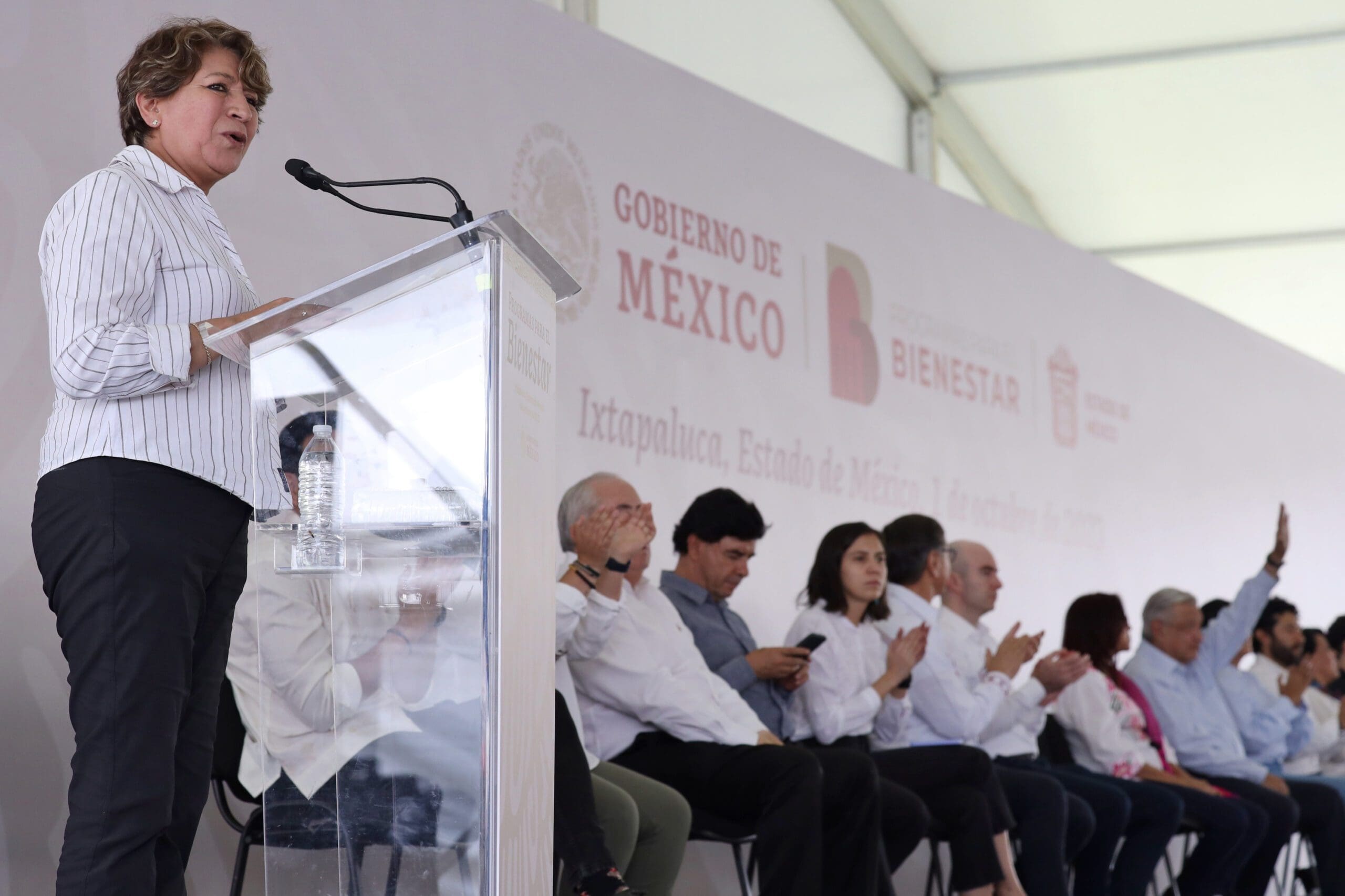 AMLO y Delfina Gómez anuncian aumento en la Pensión para Adultos