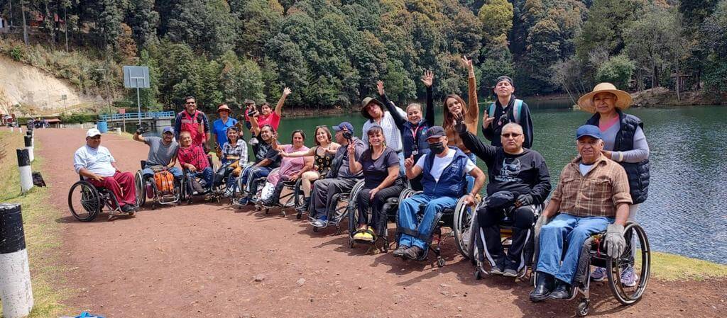 Ofrece DIF Tlalnepantla cursos a personas con discapacidad
