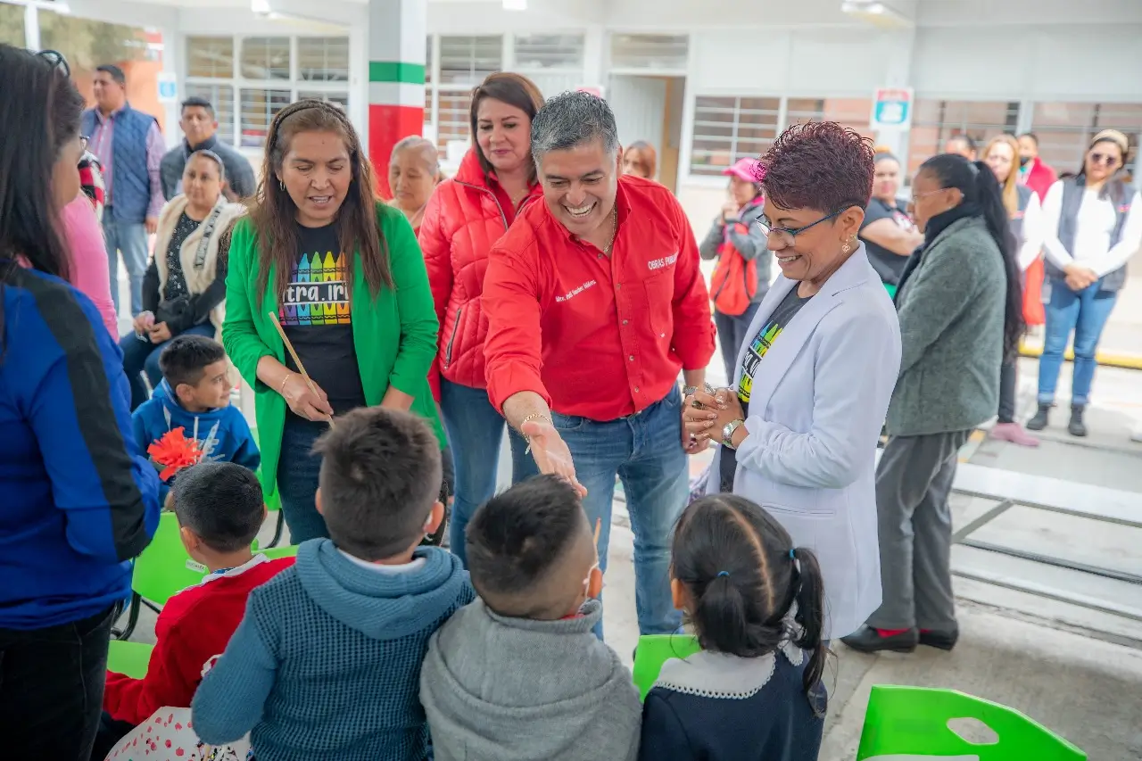 Inauguran arcotechos en escuelas de Coacalco