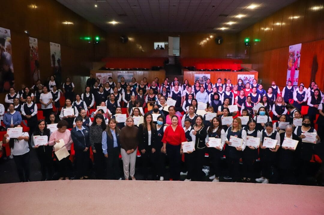Certifican a personal de estancias infantiles en Tlalnepantla ...
