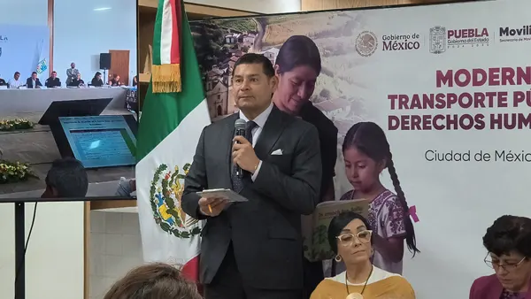 Libro de Sofía busca frenar abuso infantil en Puebla