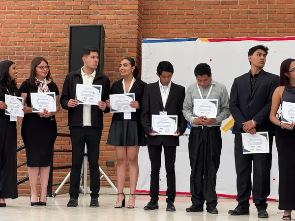 Premia Coacalco a jóvenes emprendedores con viaje