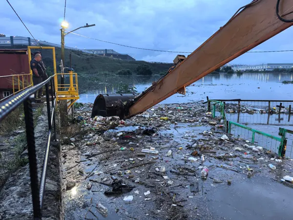 Presa El Ángulo llegó a 4.70 m. tras intensa lluvia en Izcalli