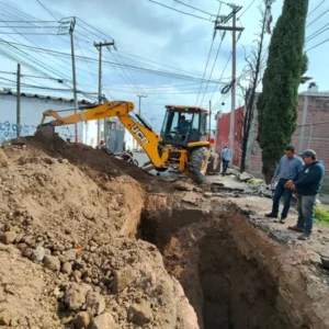 Reparan fuga que desperdició agua durante ocho años en Izcalli