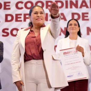 Ana Lilia Rivera durante su presentación como coordinadora estatal de la Defensa de la Transformación en Tlaxcala.